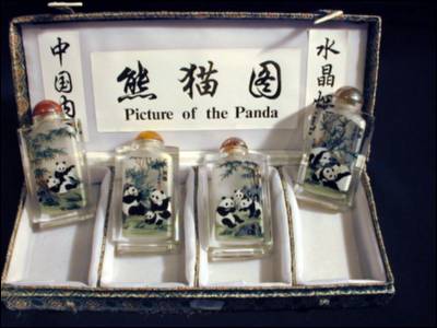 Scent or Snuff Bottles - Pandas
