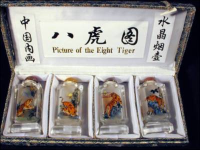 Scent or Snuff Bottles - Tigers